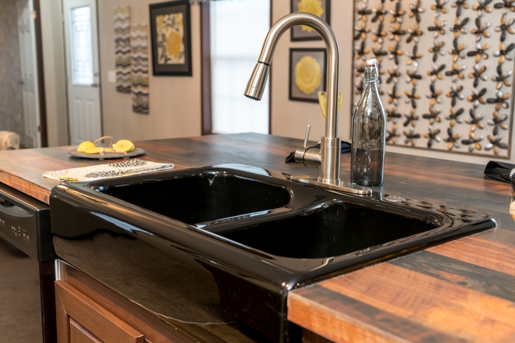 black stainless farmhouse kitchen sink